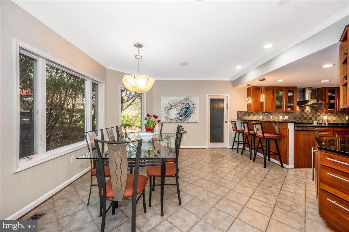 2 DUNCAN BRANCH CT,ROCKVILLE,MD,20850,MONTGOMERY - MDMC2165004