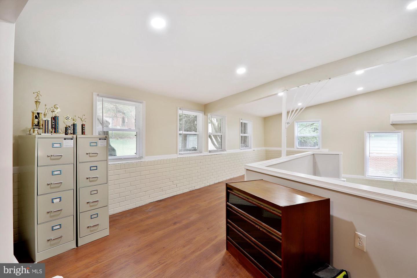 11518 CHARLTON DR,SILVER SPRING,MD,20902,MONTGOMERY - MDMC2167284