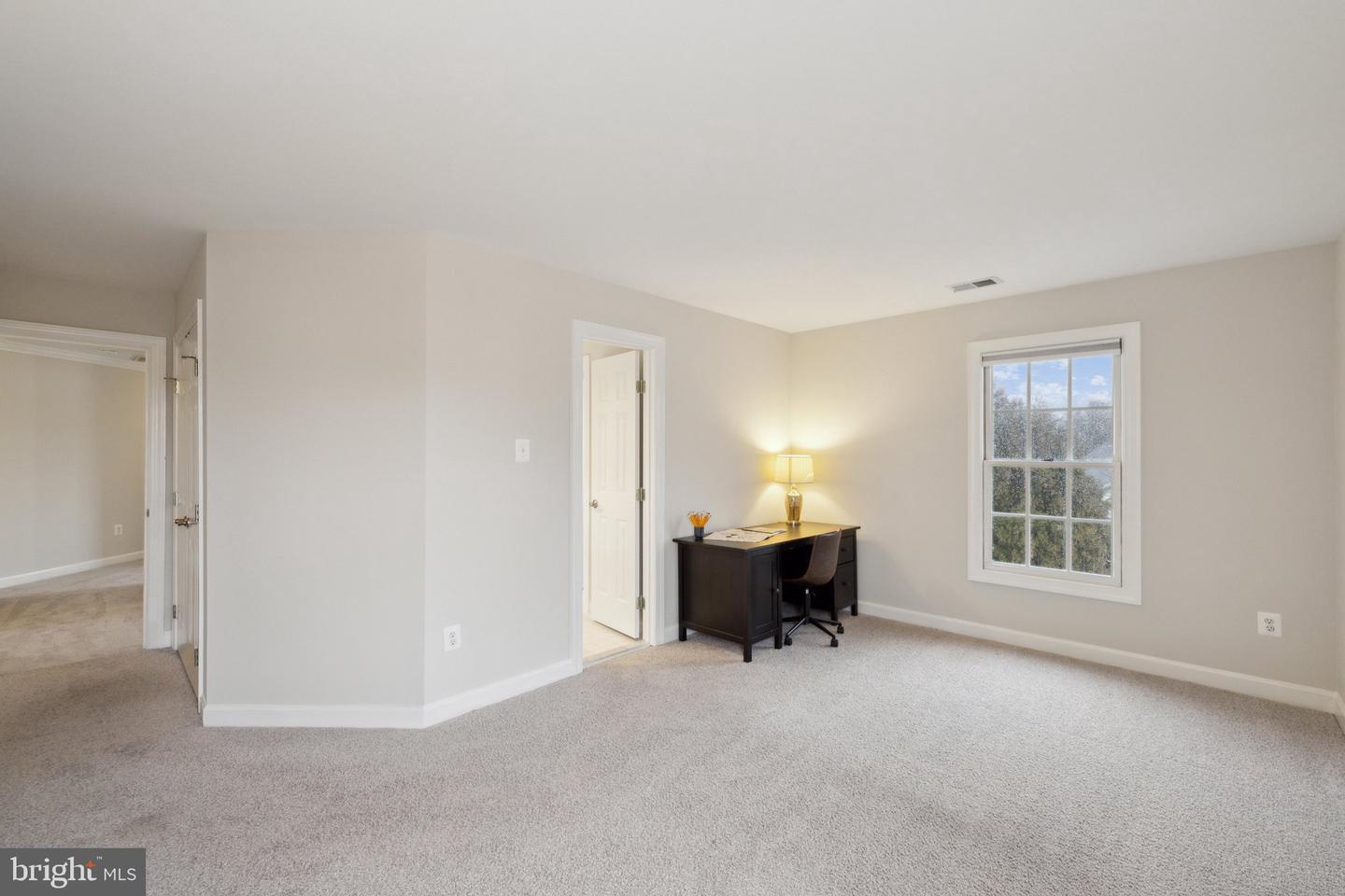 17819 CRICKET HILL DR,GERMANTOWN,MD,20874,MONTGOMERY - MDMC2168142