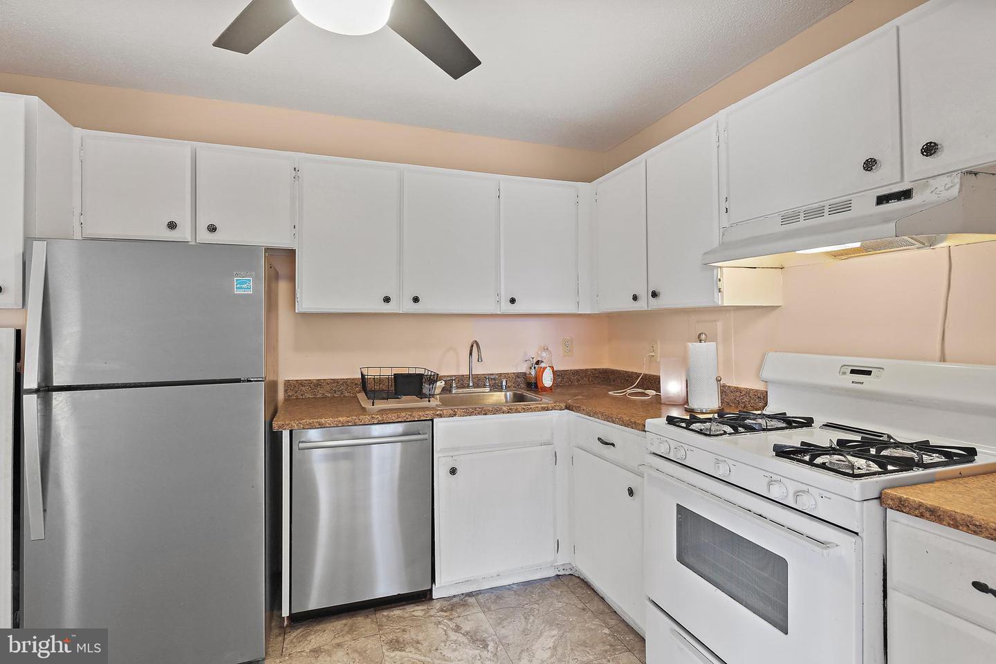 1121 UNIVERSITY BLVD W #407-B,SILVER SPRING,MD,20902,MONTGOMERY - MDMC2168336